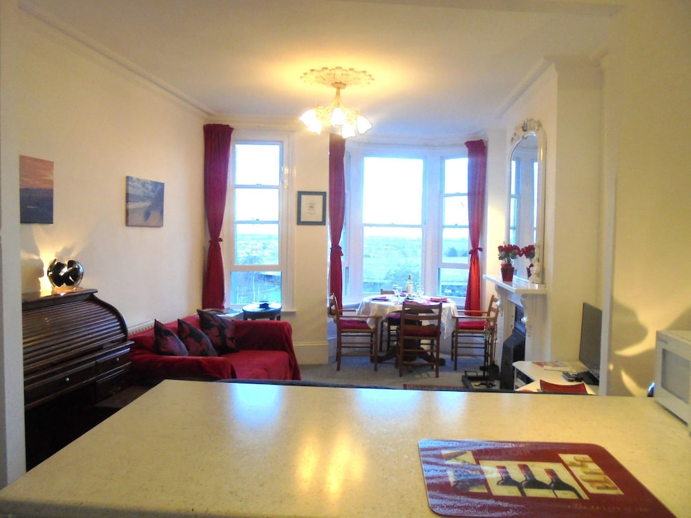 Seaview Cottage