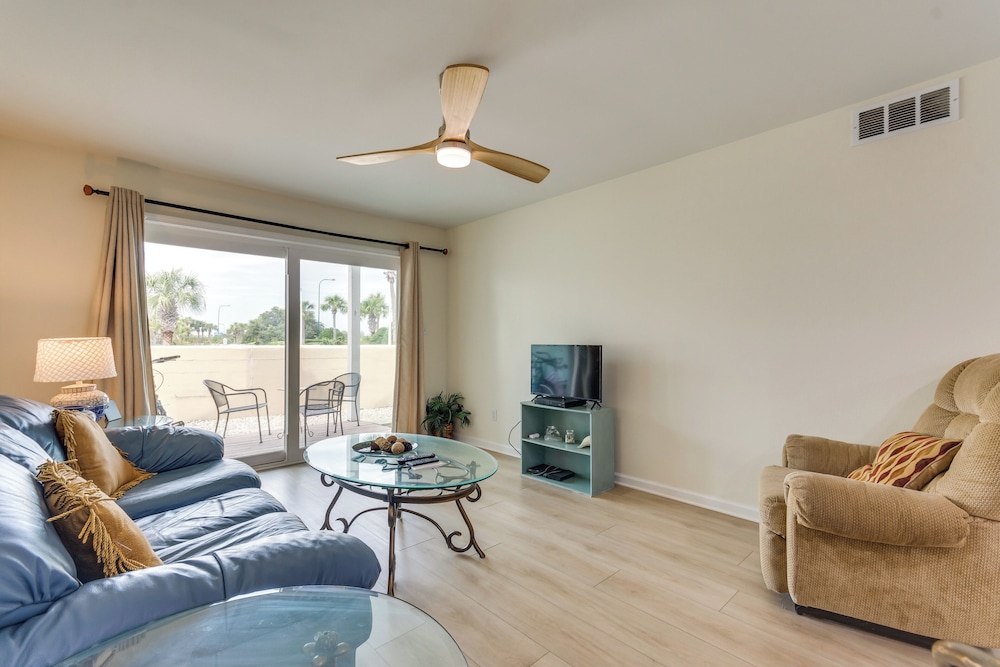 Walk to Orange Beach: Family Condo w/ Patio