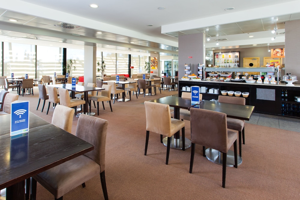 Oeiras Vacations - Holiday Inn Express Lisbon - Oeiras, an IHG Hotel - Property Image 10