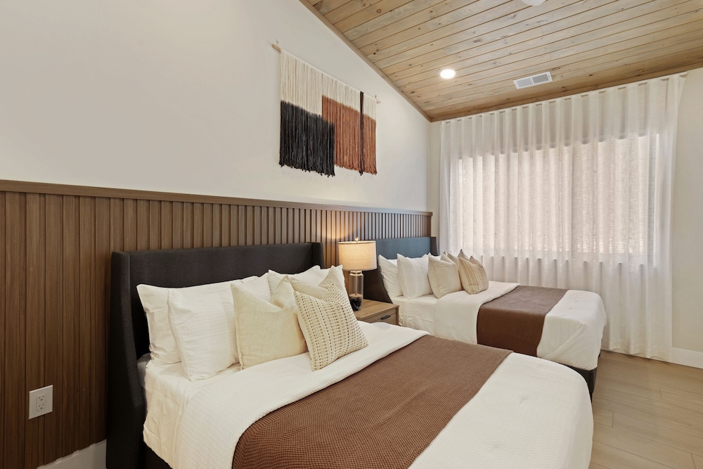 Zoka - Modern Mountain Retreat