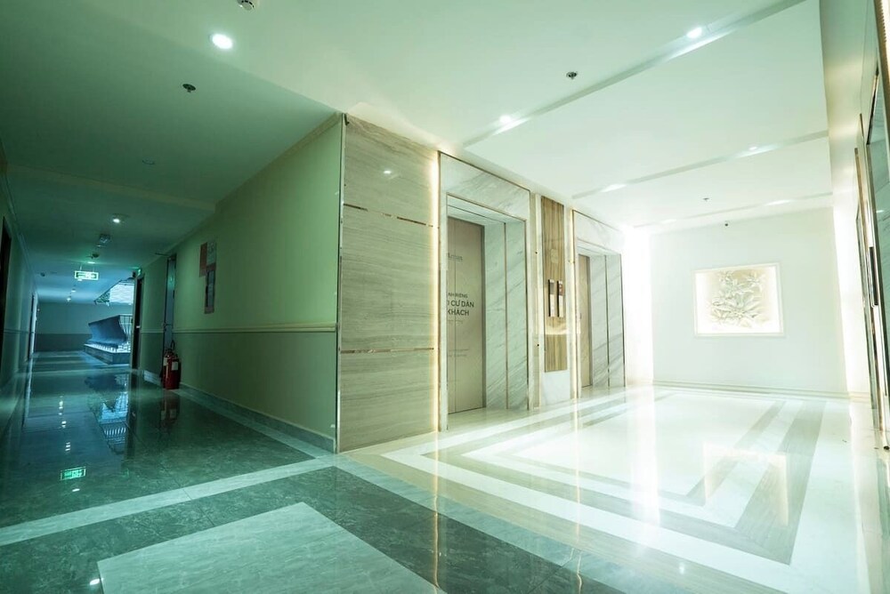 Luxury Condotel Luminous Leman