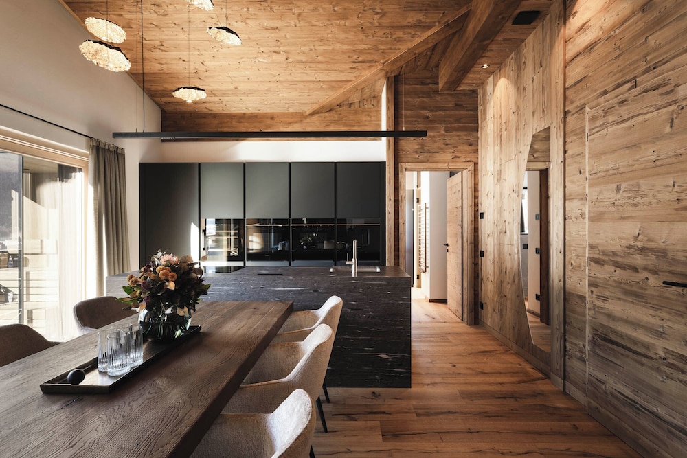 DISTINCTIVE LUXURY DOLOMITI APARTMENTS TERRE71
