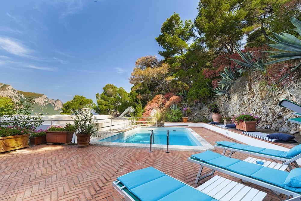 Villa Polifemo photo 1