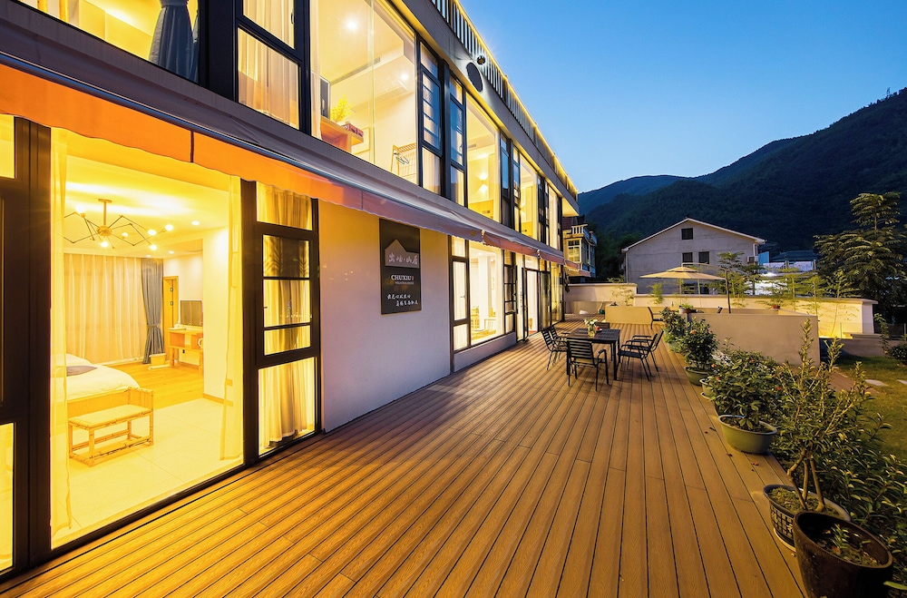 Chuxiu Hot Spring Boutique Homestay