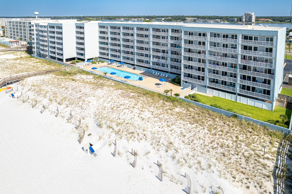 Islander Beach Resort 403 Condo