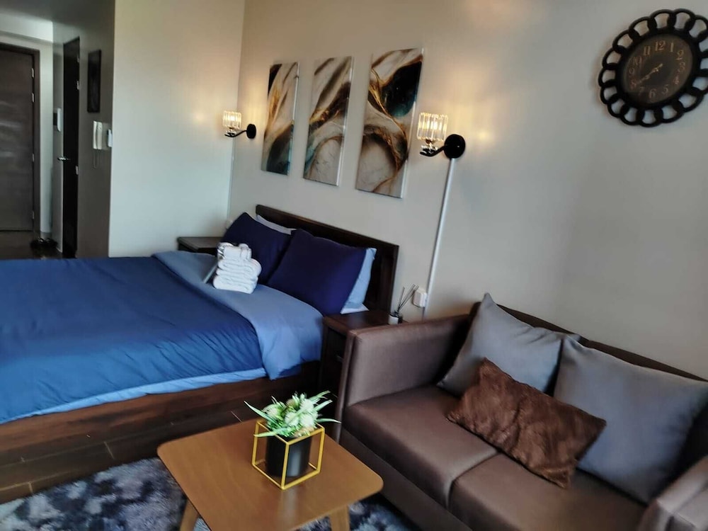 Air Residences-Modern studio w/ City skyline view