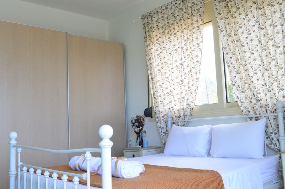 Luxury Holiday Villas Gouves