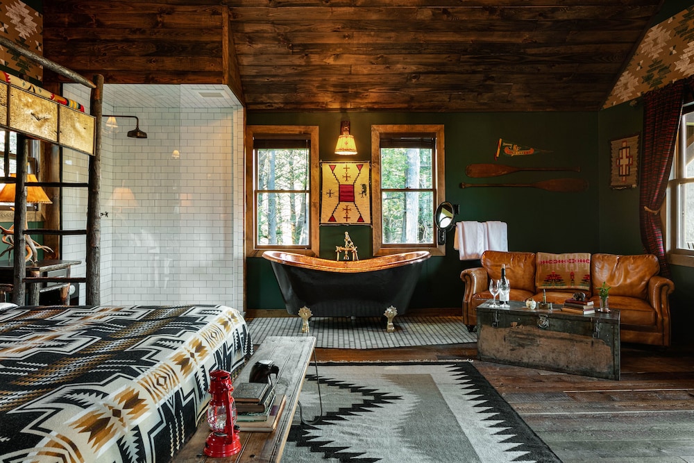 Urban Cowboy Lodge 15