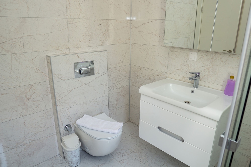 Private Pool Garden Villa- All Rooms w AC view 5