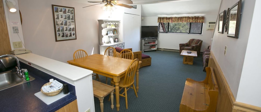 Black Bear Lodge