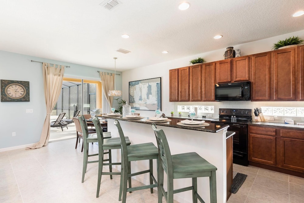 6132bod - Non Renting 9/1/22 Solterra Gated Resort - Image 4