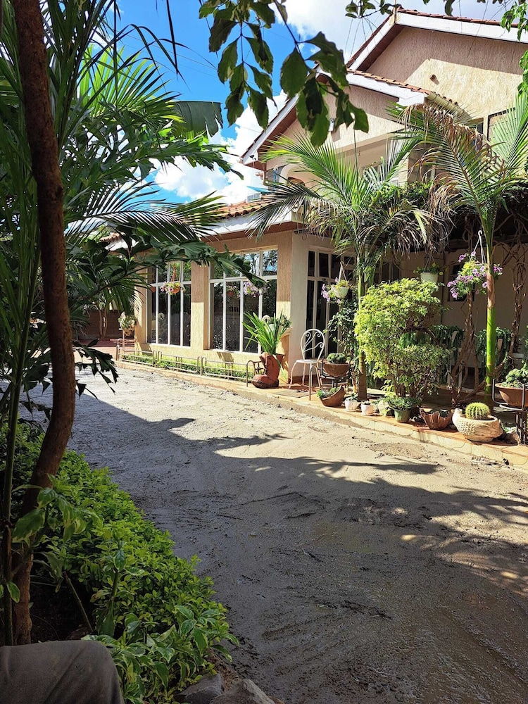 Lux Suites Utawala Private Residence view 5
