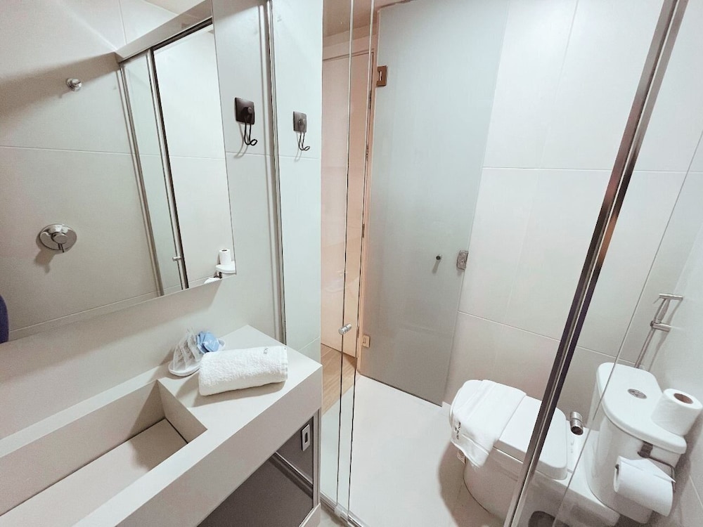 Setai Yacht Comfort - By Almare Flats