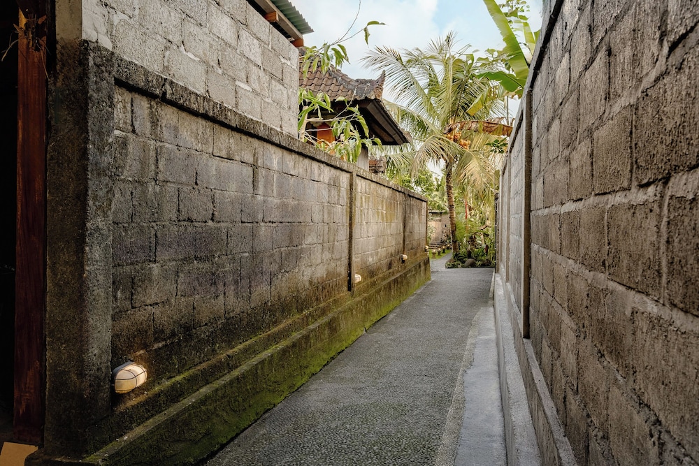 Kumala Ubud Villa