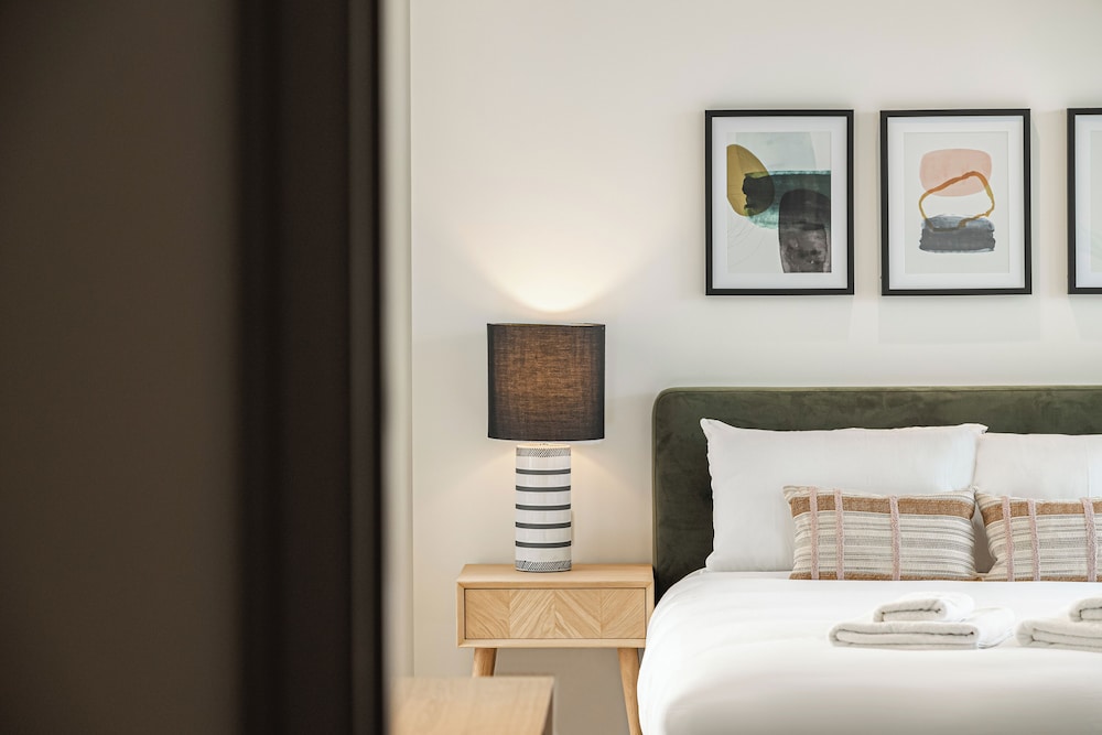 Luxury flats near Big Ben and London Eye