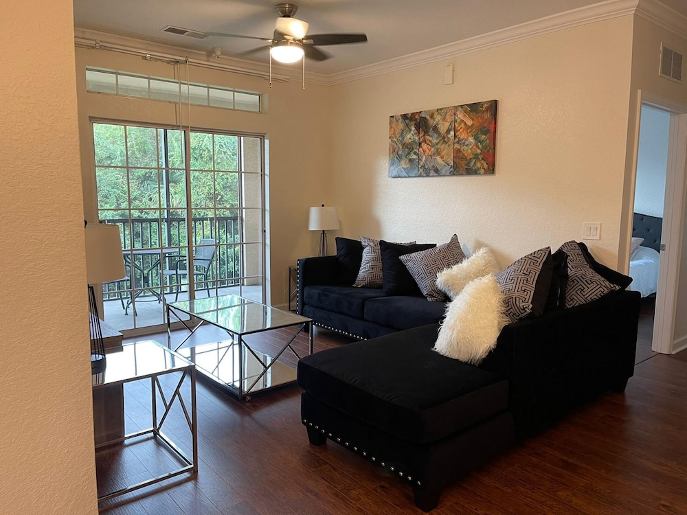 Grand 3BR Luxury Condo Resort Style Near Disney