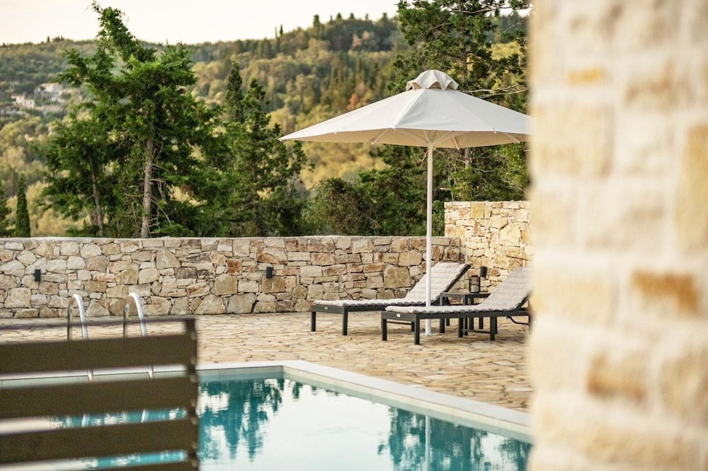 Villa Hill View Ena in Paxi