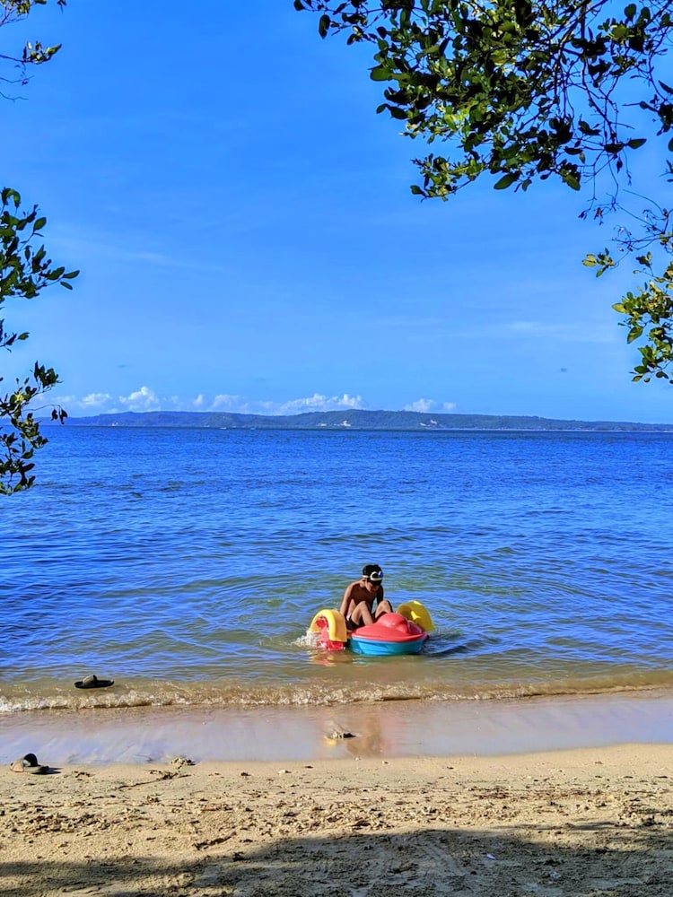 Arenzo Beach Resort Calatagan Batangas