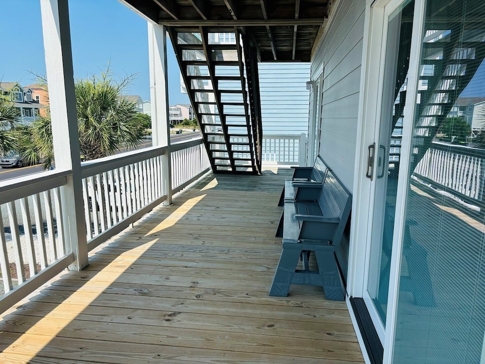Seascape - 3 Br Home