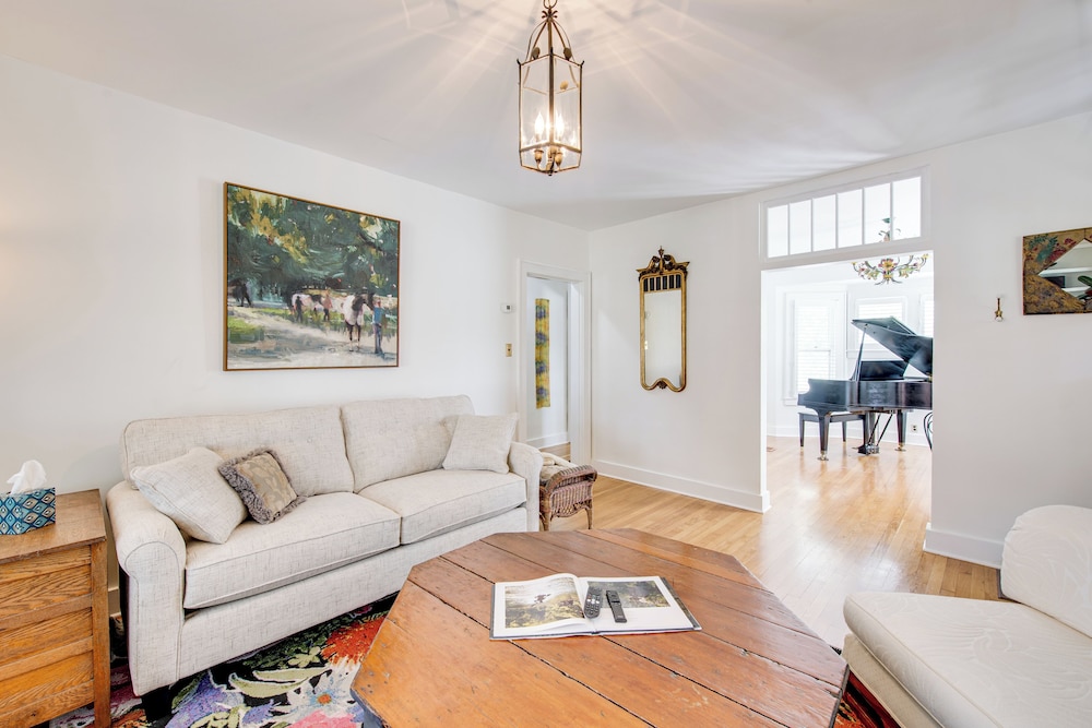 Bourbon Trail Fun: Dtwn Lebanon Home w/ Game Room