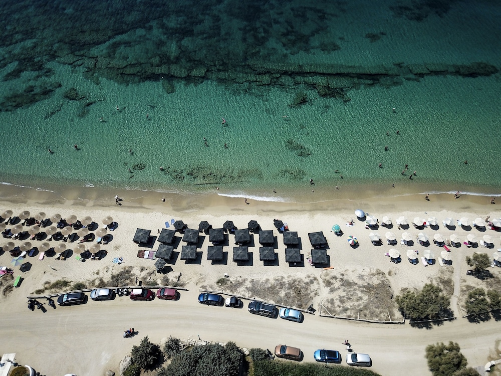 Athina Studios & Suites