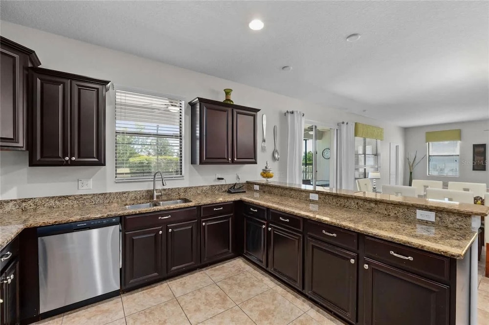 6 Bd Luxury Villa in Championsgate With Private Pool