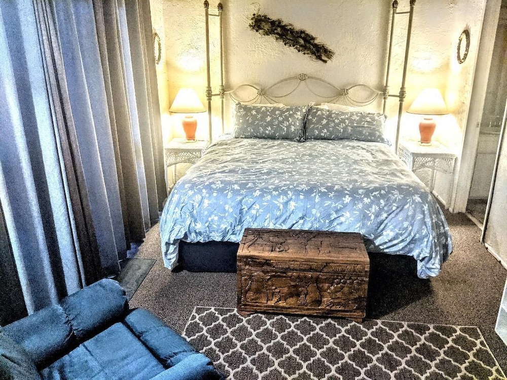 Snow Summit Townhouse Rentals & Sales