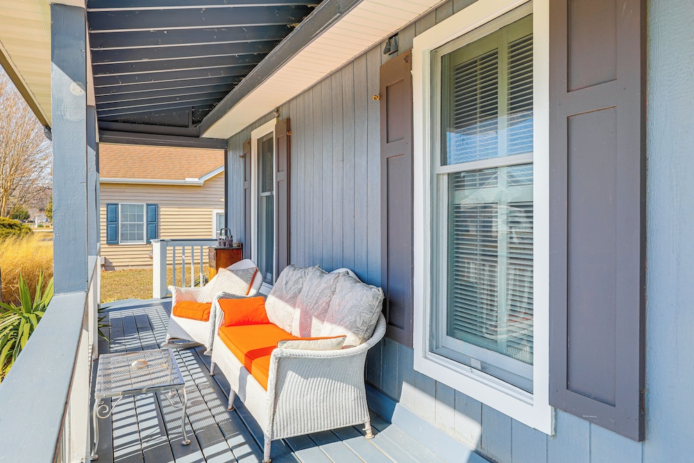 Family Home w/ Private Pool & Hot Tub in Lewes