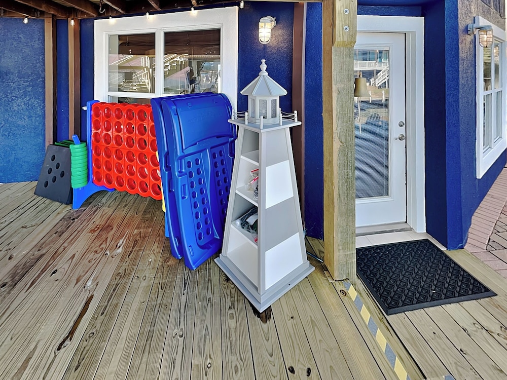 Siesta Keys by Miss Kitty’s