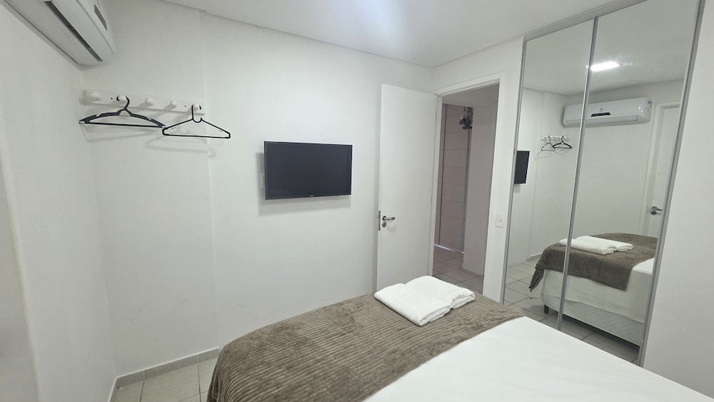 Beach Class Resort 1305 by La Playa