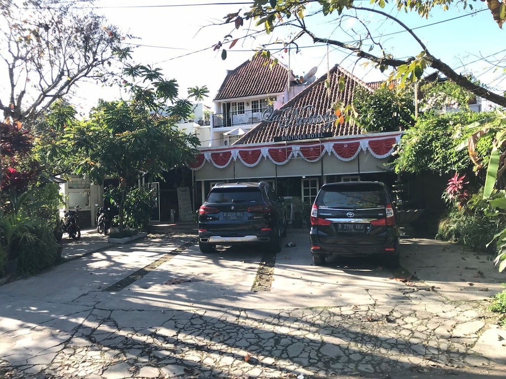 La Nostalgie Boutique Hotel