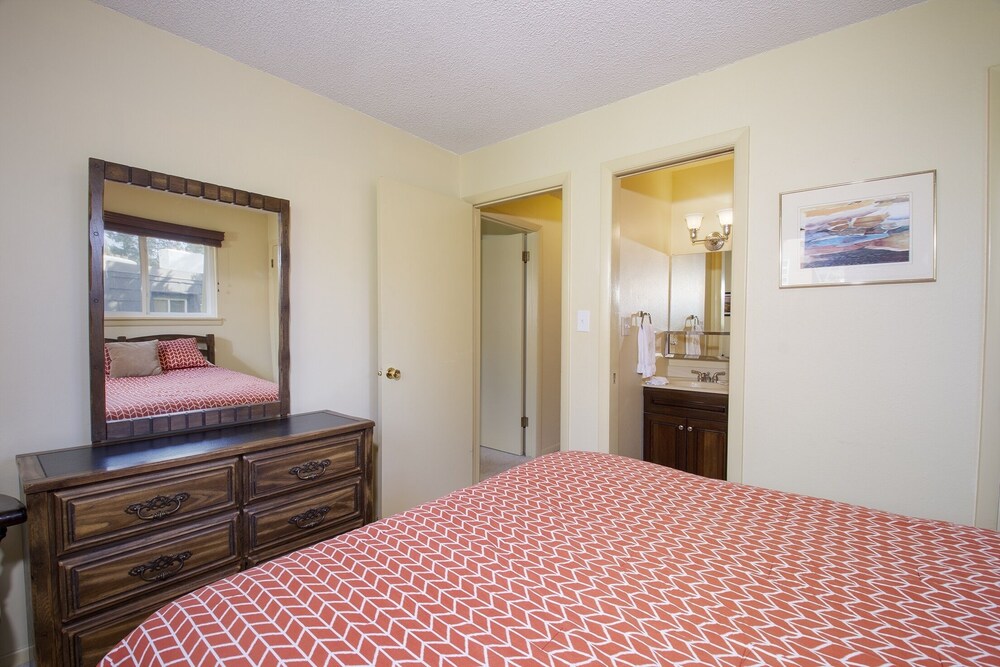 Hi Country Haus - 10-13 3 Bedroom Condo by RedAwning - Property Image 26