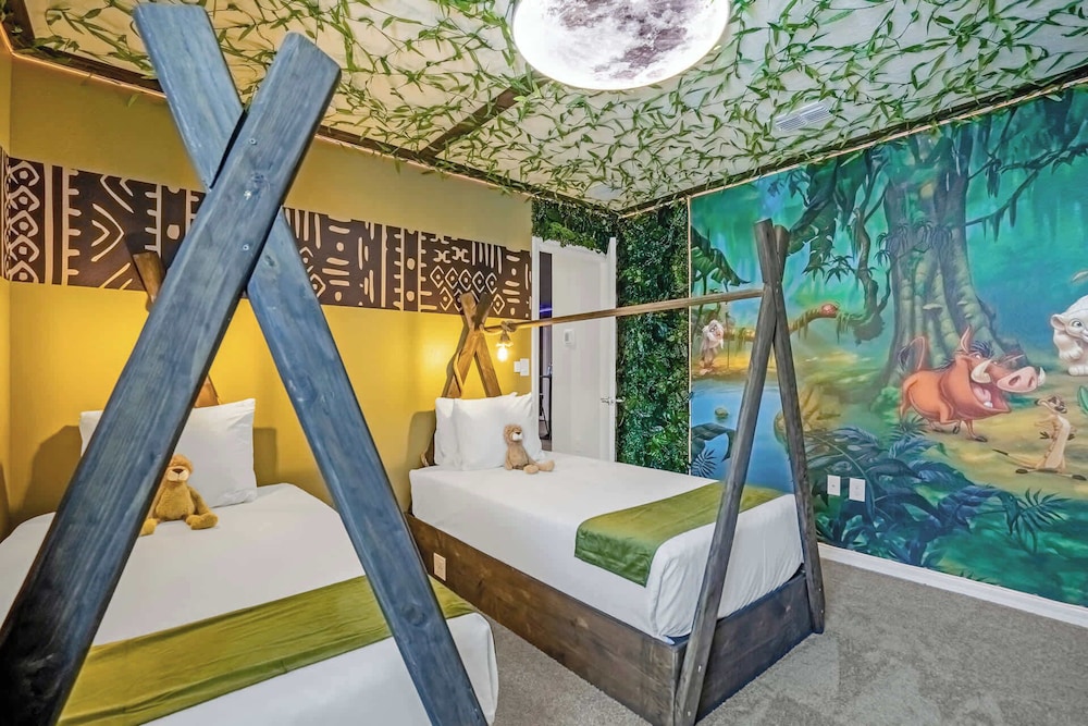Upstay: Family Retreat w Pool, Cinema & Games Room