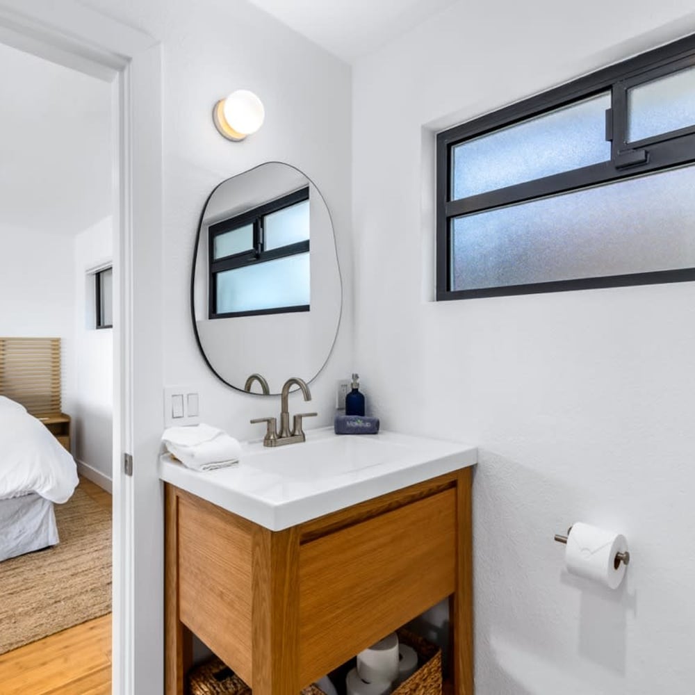 The Yucca Hotel- Entire Boutique Buyout