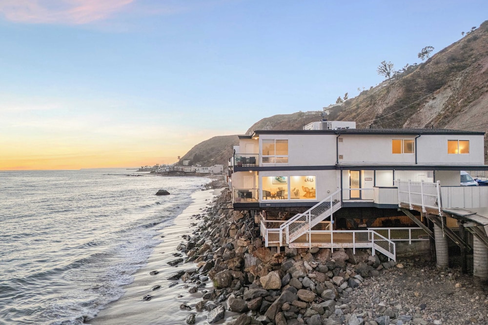 Big Rock Beach Retreat With Oceanfront Balconies, Direct Beach Access & Sweeping Sunset Views Pacific Coast Outlook by Avantstay
