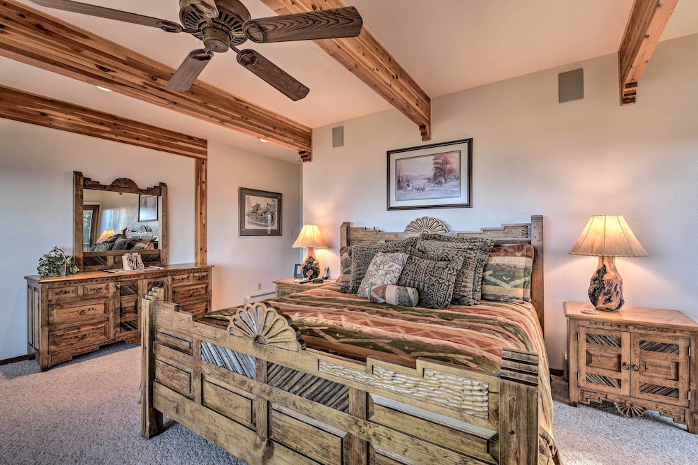 Falcon Rest: A Deluxe Angel Fire Mountain Retreat!