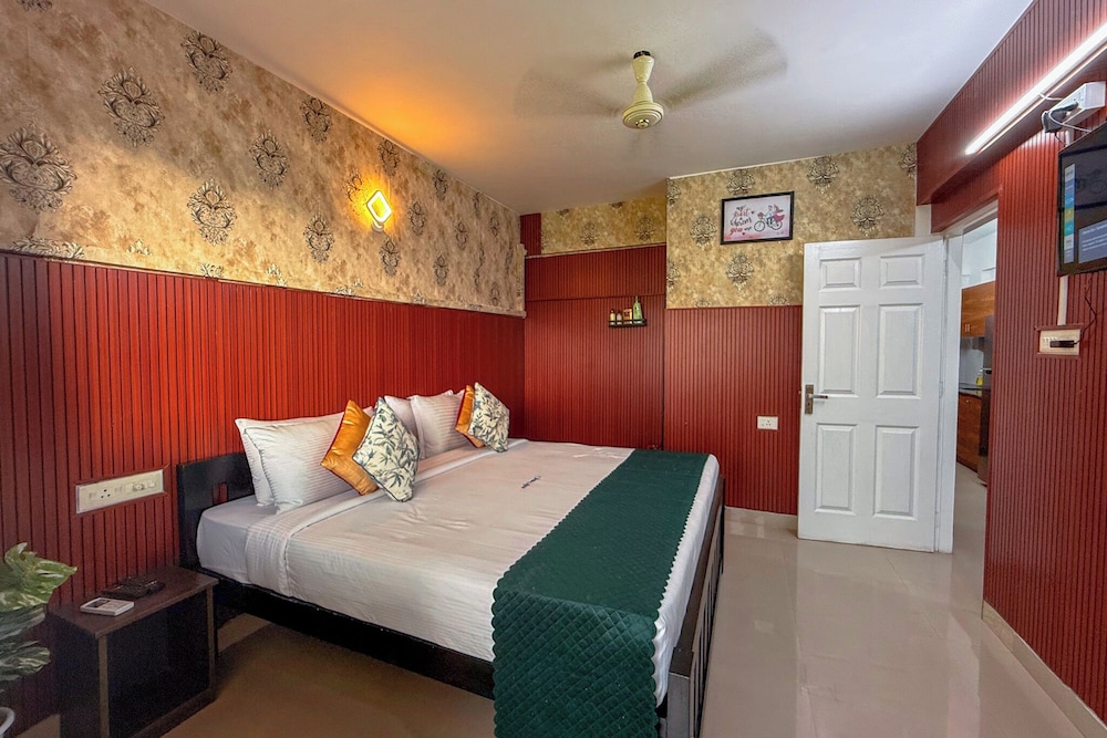 Sancta Monica Lounge -Cochin Airport