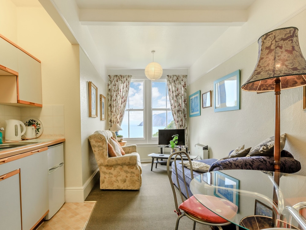 Lynmouth Vacations - Clooneavin Apartment 5 - Property Image 1