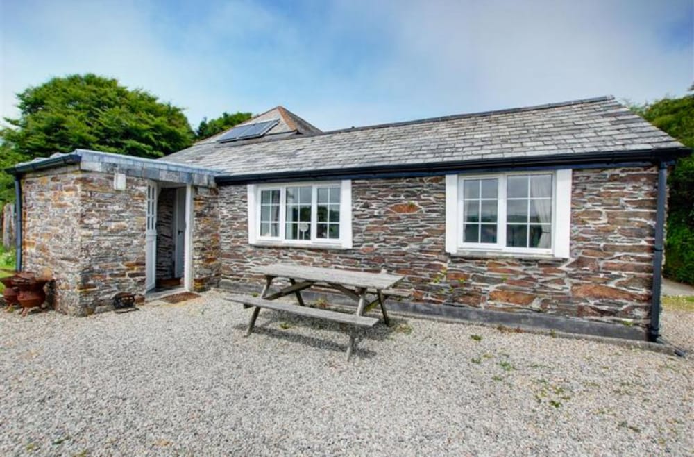 West Bowithick Cottages
