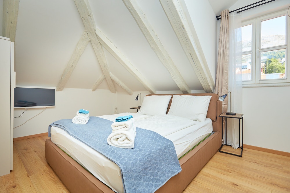 Boutique Villa Root