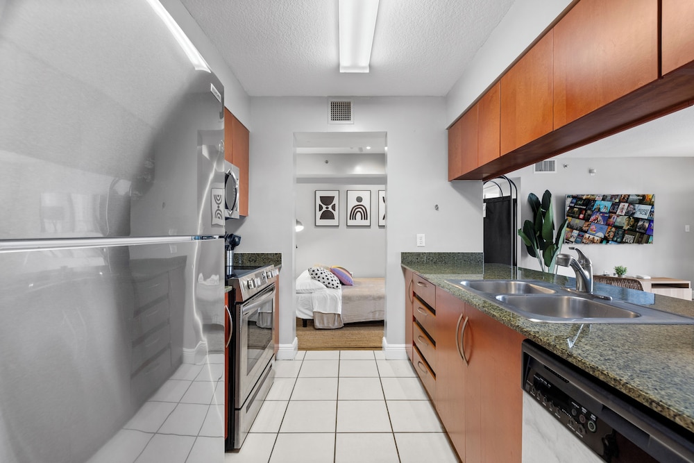 Chic Brickell Condos – Prime Location