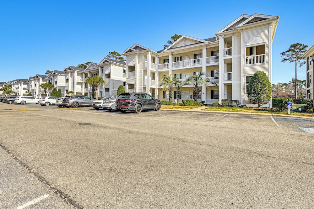 5 Mi to Myrtle Beach Hot Spots: Condo w/ Perks!