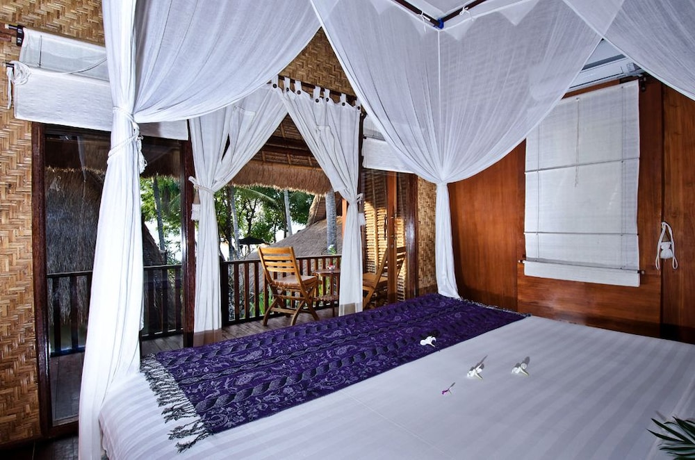 Lumbung Bali Huts