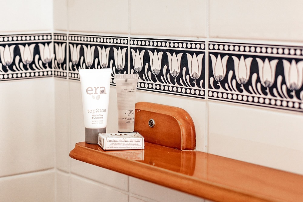 Trivelles Waterhall Country Hotel - Gatwick