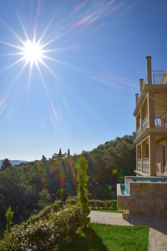 Pantokrator Private Pool Gem - Lux Villa in Corfu