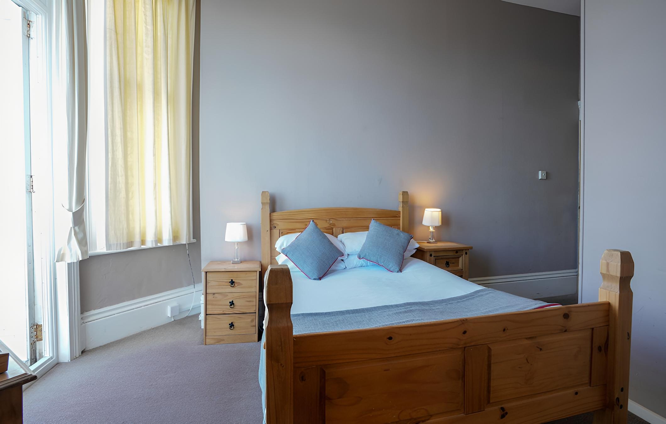 OYO Shanklin Beach Hotel