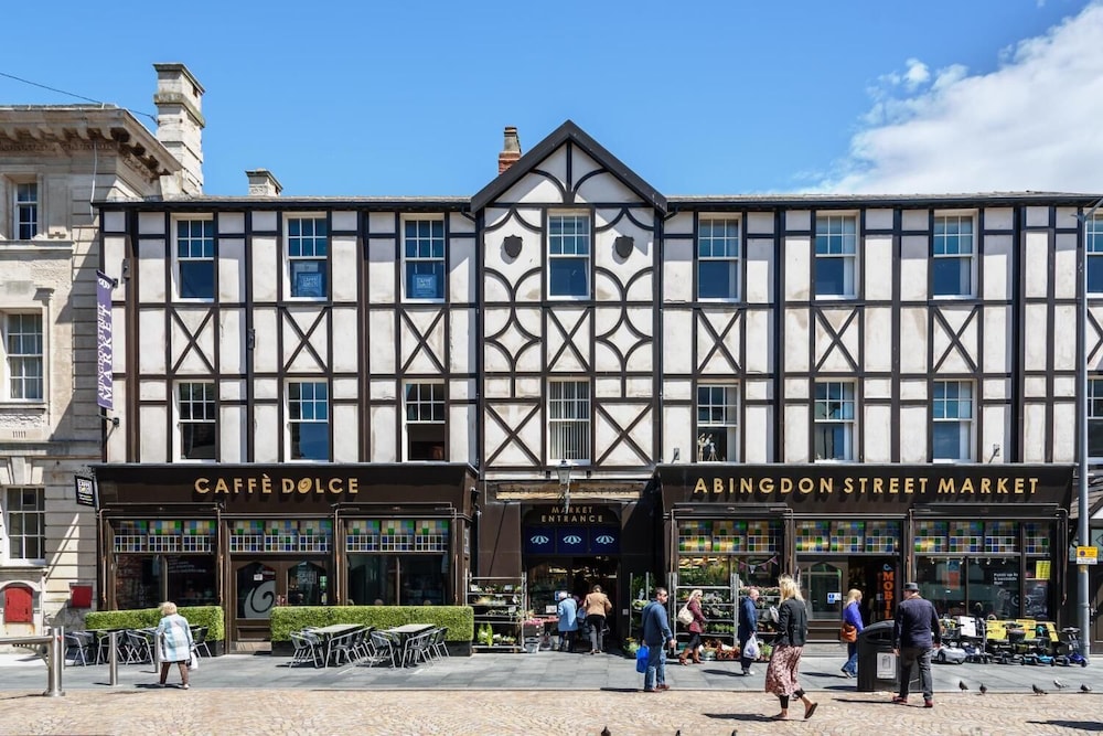 Charnleygold Hotel