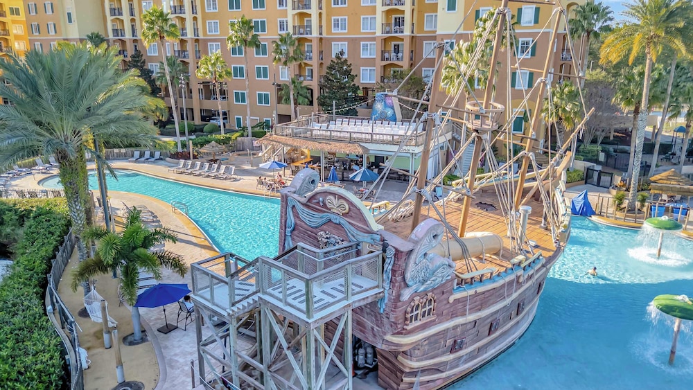 2BR Fireworks View With Pool Spa 5 Minutes to Disney