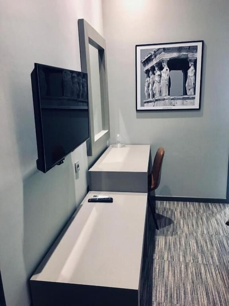 Metis Athens Suites