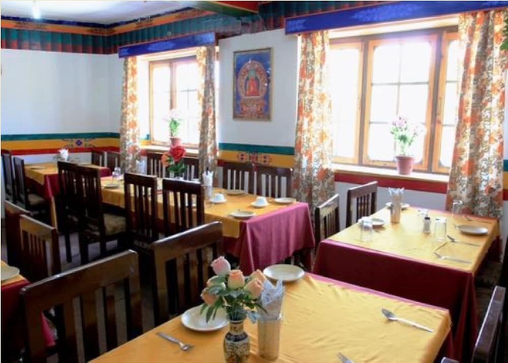 TIH Hotel Mahay Palace